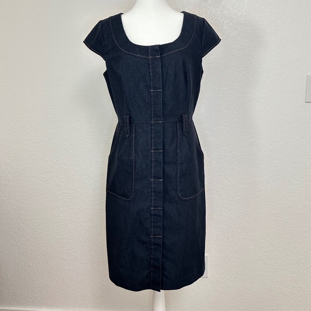 Sandra Darren Denim Sheath Dress Womens 10 Blue Dark Wash Cap Sleeve Knee Length - Picture 1 of 12